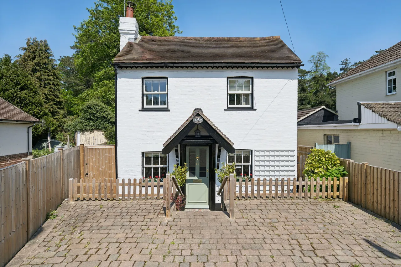 2 bed house for sale — 45 Silwood Road, Ascot, SL5