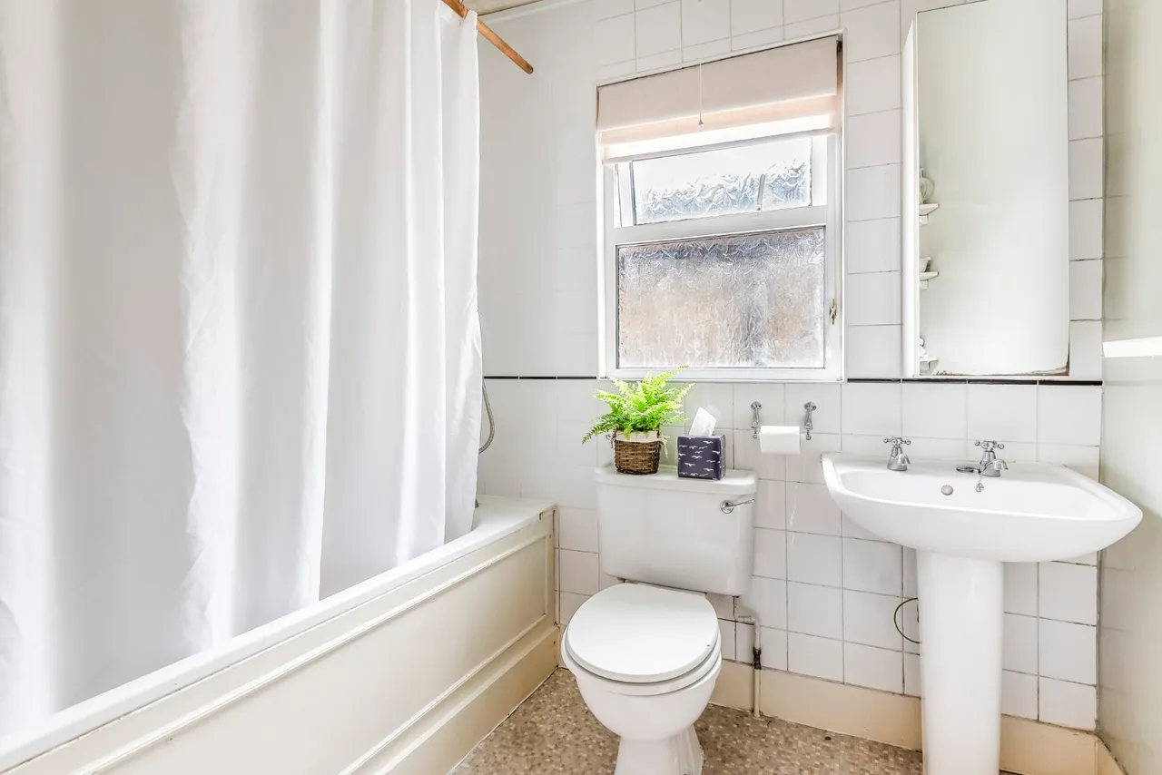 Leahurst Road, Hither Green, London, SE13, photo 5
