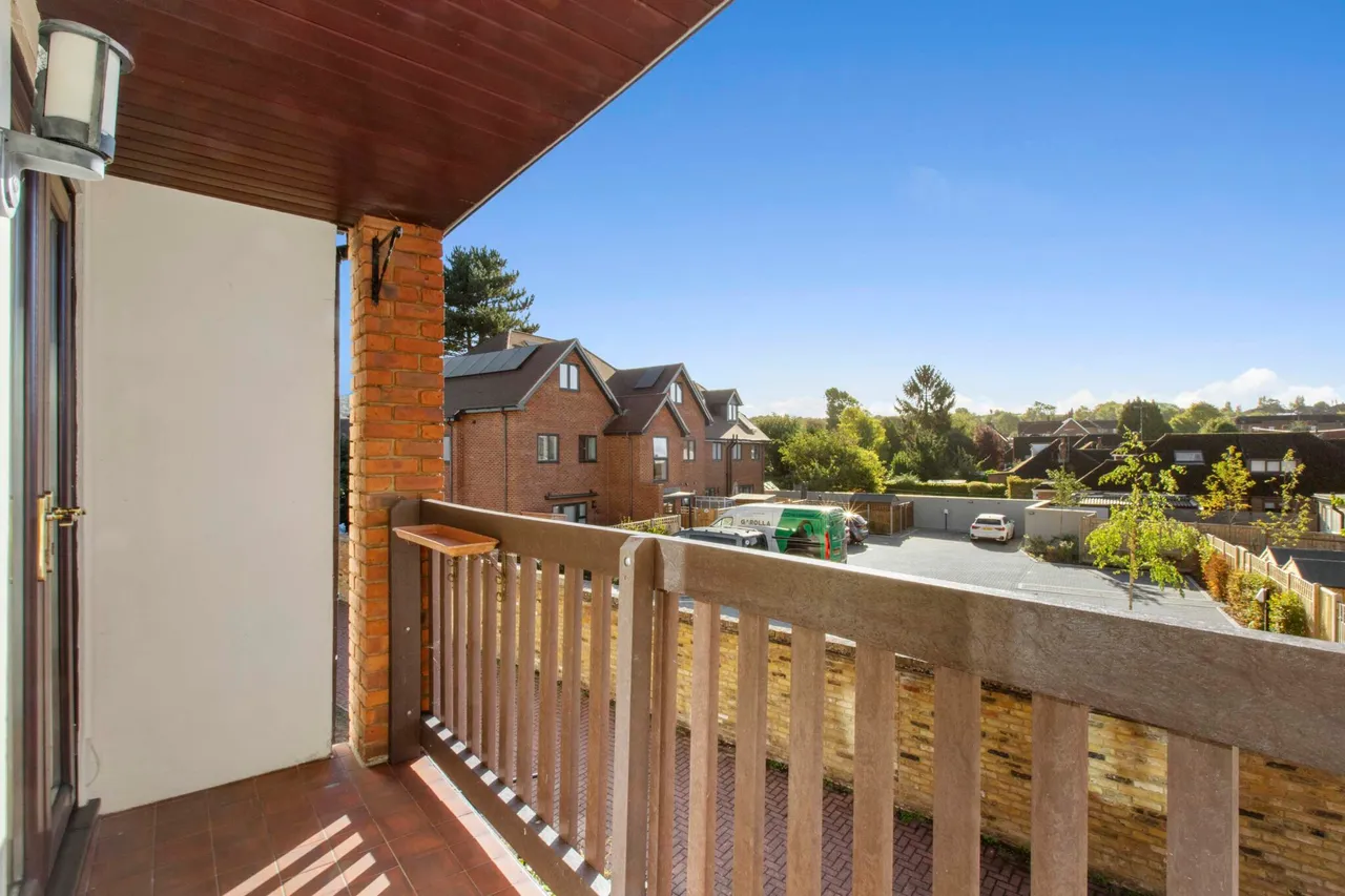 Jasmine Crescent, Princes Risborough, HP27, photo 3