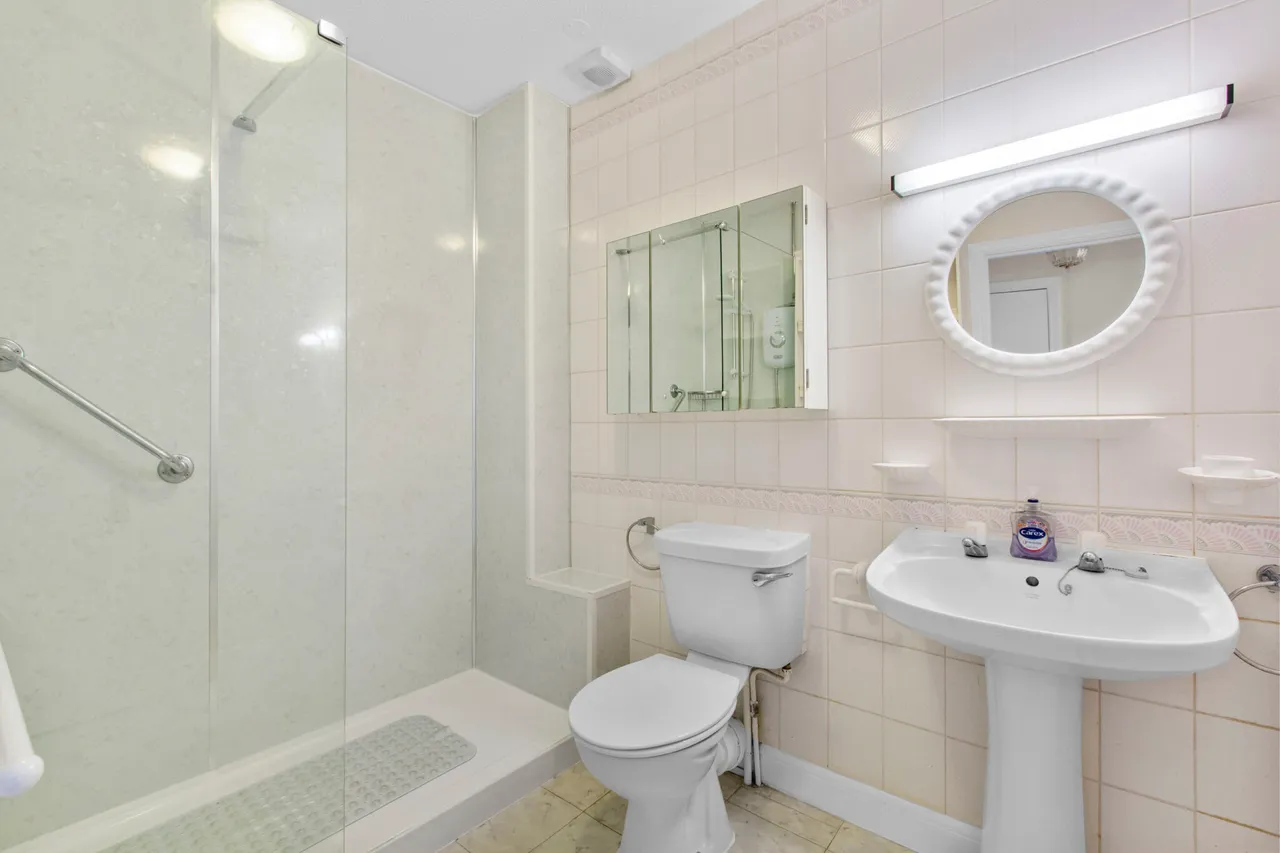 Jasmine Crescent, Princes Risborough, HP27, photo 9