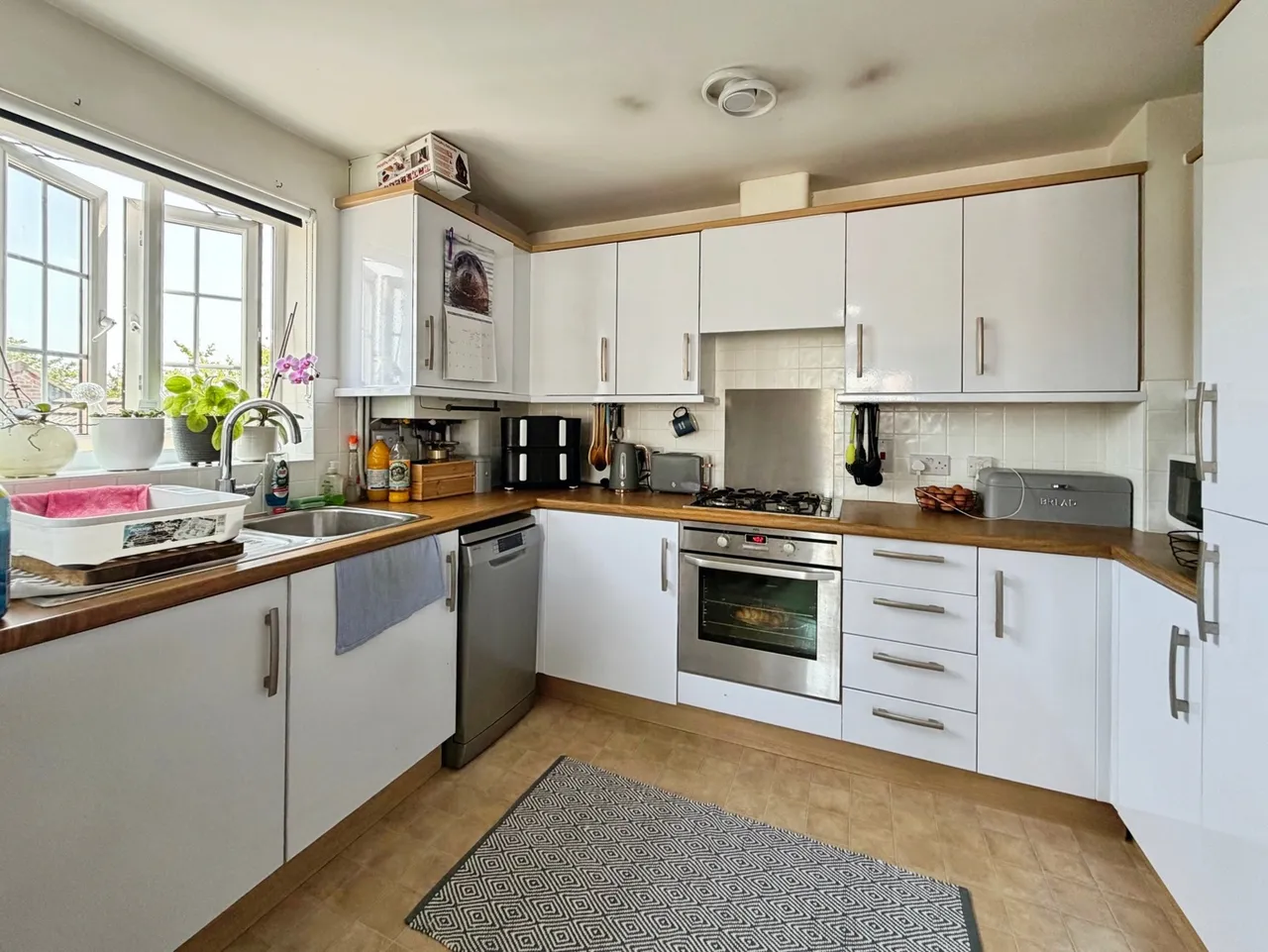 Squirrel Court, Aldershot, Hampshire, GU12 4GB, photo 5