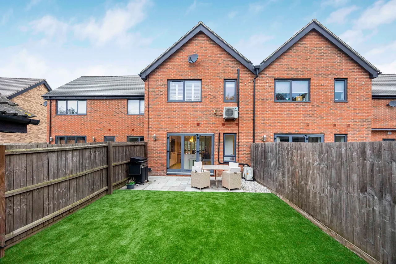 Park View, Chigwell, Essex, IG7 5EF, photo 12