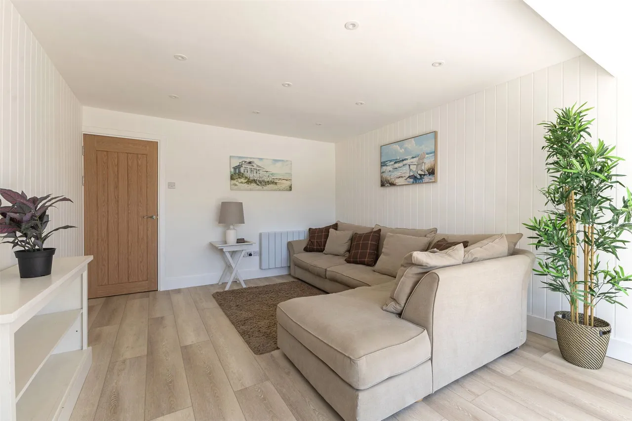 Willow Way, Christchurch, Dorset, BH23, photo 7