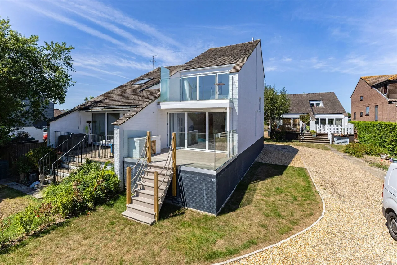 3 bed house for sale — Willow Way, Christchurch, Dorset, BH23