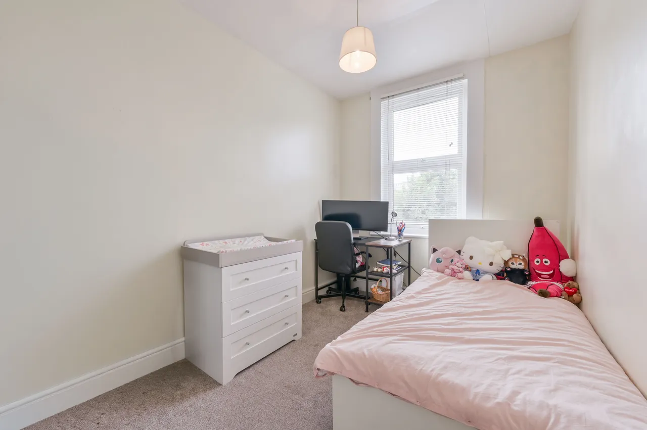 Hanwell, W7, photo 11