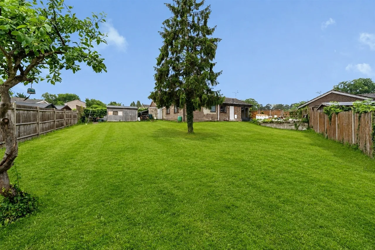 Stuart Close, Brandon, photo 2