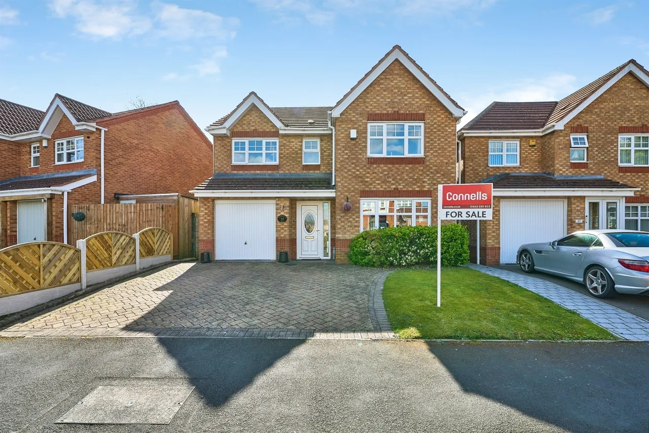 4 bed house for sale, Stephenson Way, Hednesford, WS12