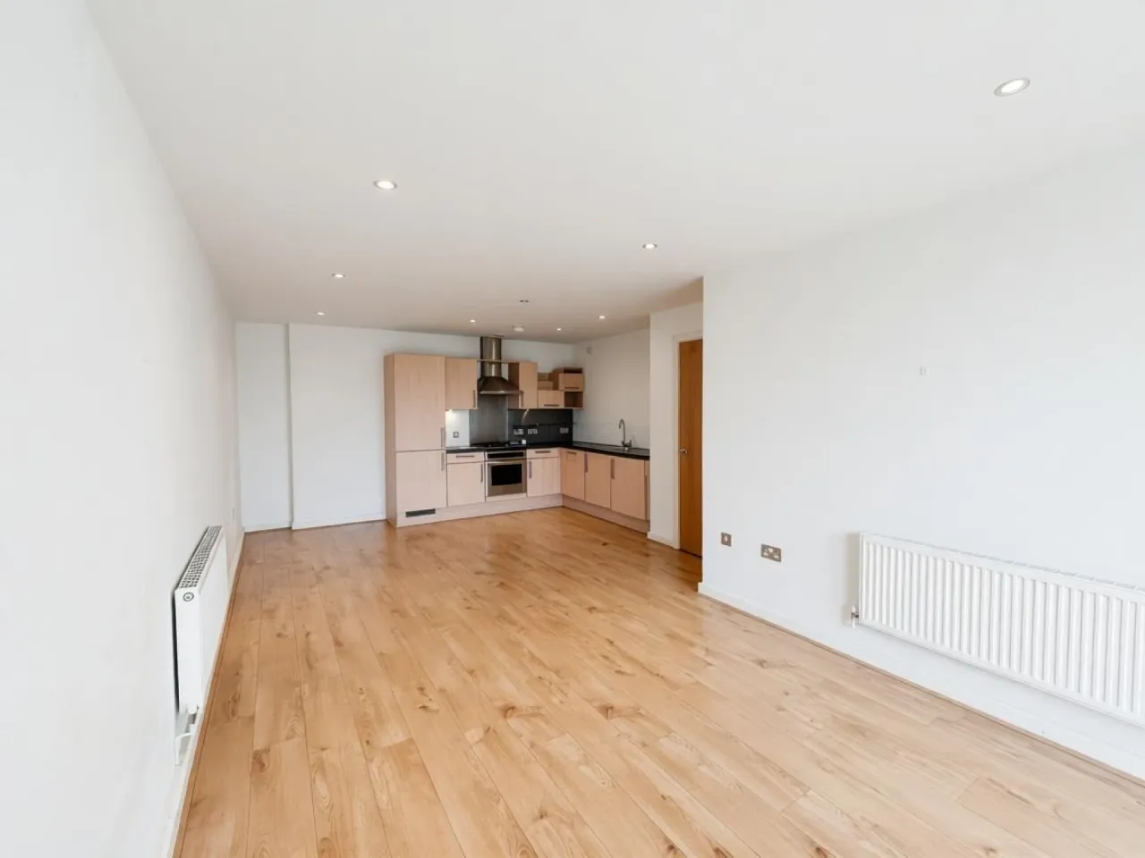 2 bed flat for sale, Bowman Lane, Leeds