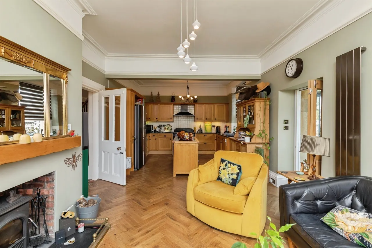Silver Street, Midsomer Norton, BA3, photo 10