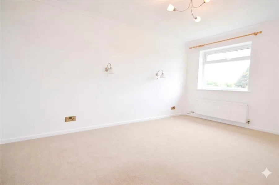 Buckingham Way, Frimley, GU16, photo 8