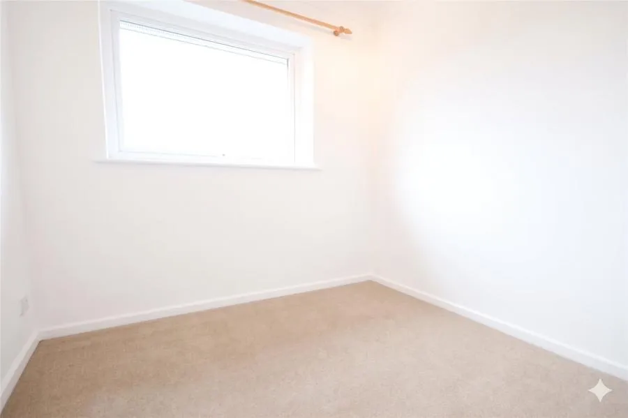 Buckingham Way, Frimley, GU16, photo 6