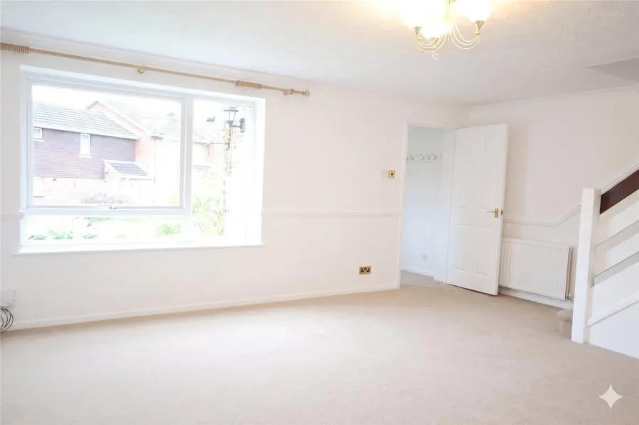 Buckingham Way, Frimley, GU16, photo 4