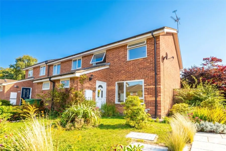 3 bed house for sale, Buckingham Way, Frimley, GU16
