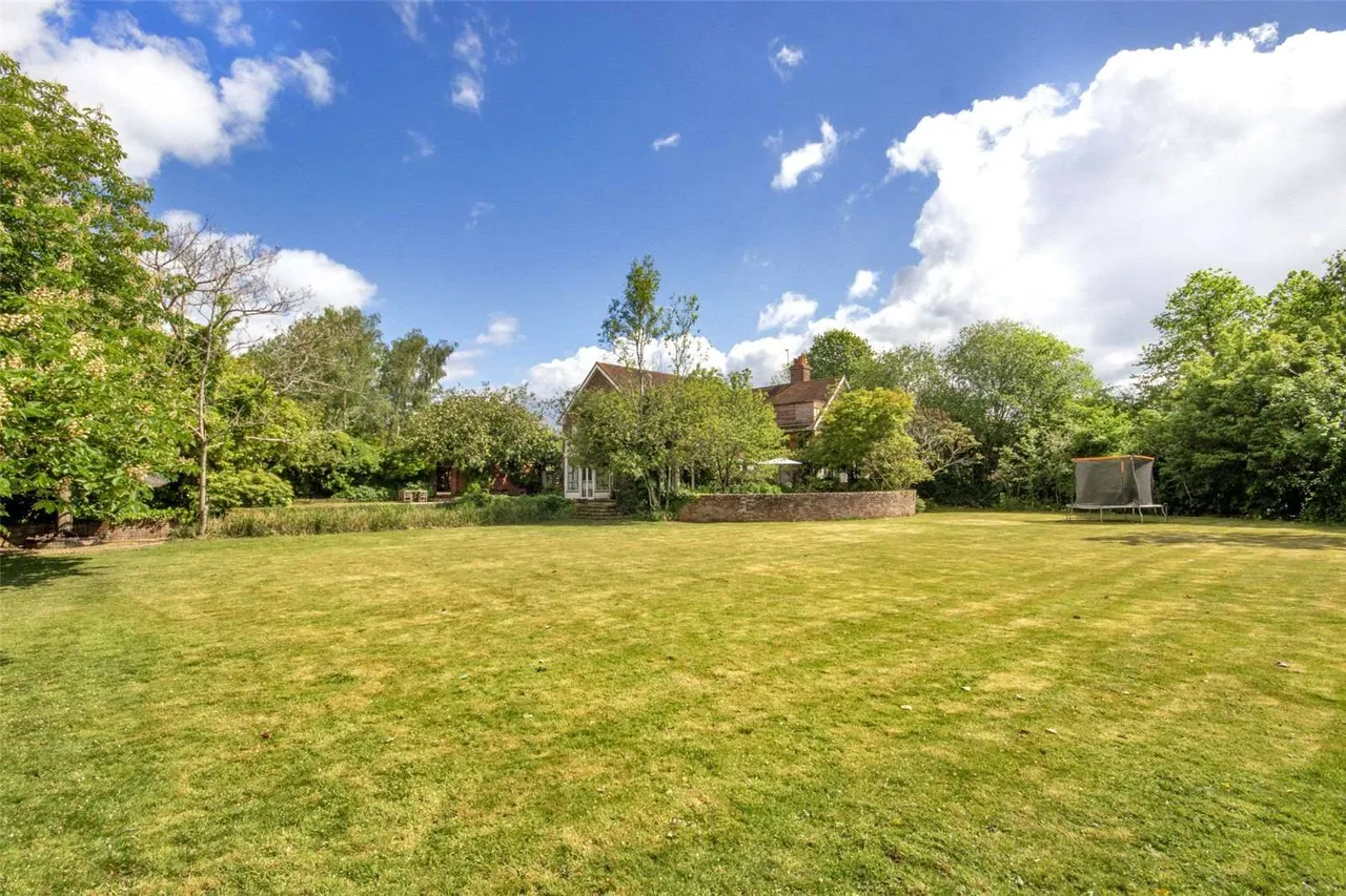 Rowner Road, Billingshurst, West Sussex, RH14 9HT, photo 12