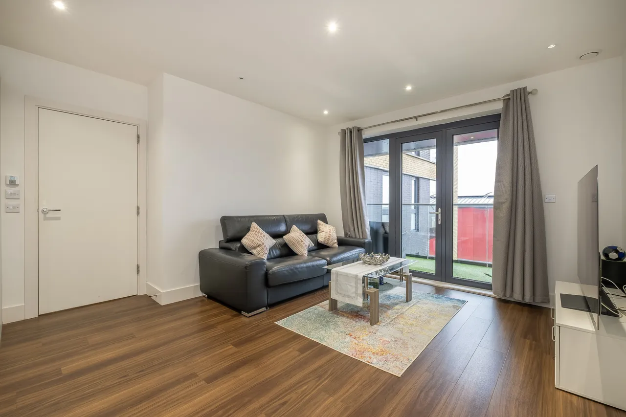 Pipit Drive, London, SW15, photo 5