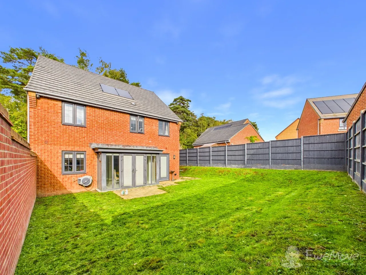 Limber Grove, Bordon, GU35, photo 11