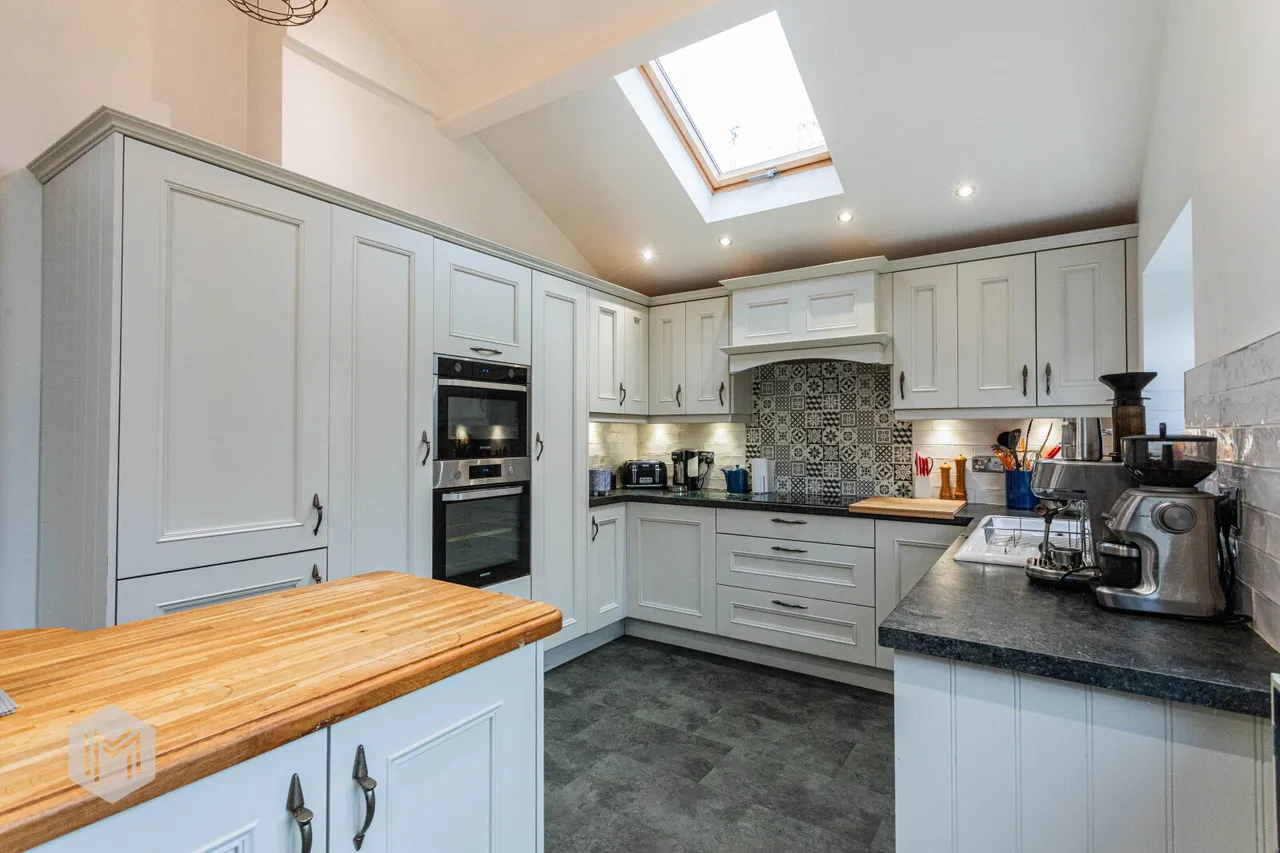 Ashbourne Avenue, Bolton, BL2 1LS, photo 4