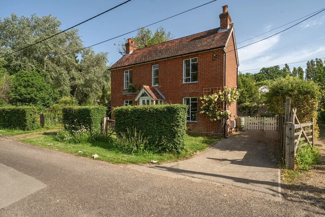 3 bed house for sale, Ludwells Lane, Waltham Chase, SO32