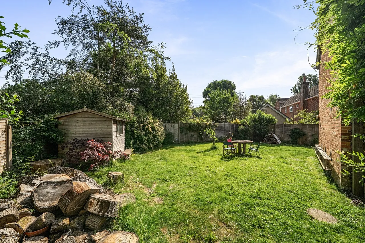 Ludwells Lane, Waltham Chase, SO32, photo 9