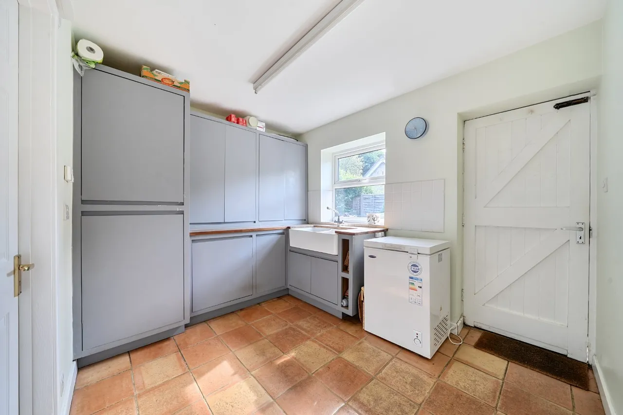 Ludwells Lane, Waltham Chase, SO32, photo 14