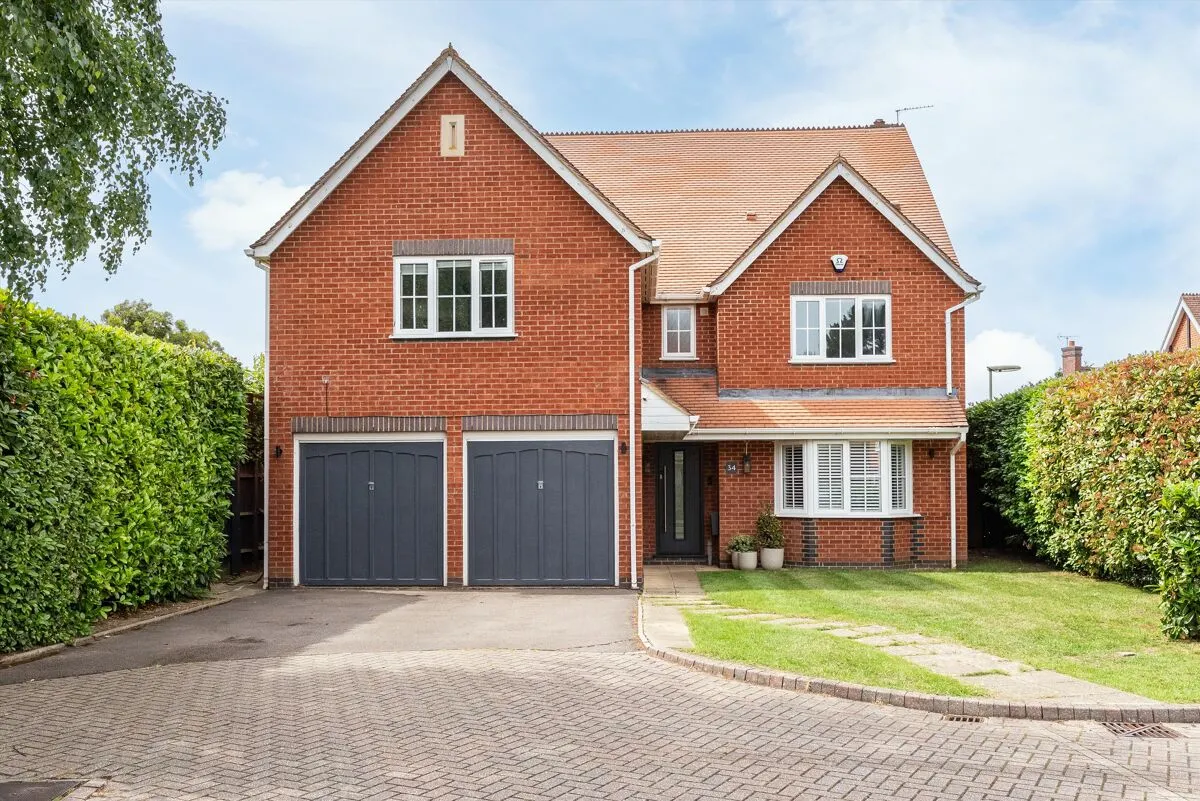 St. Andrews Gardens, Cobham, KT11, photo 18