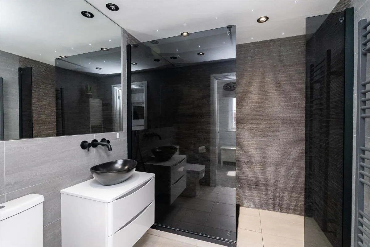 St. Andrews Gardens, Cobham, KT11, photo 13