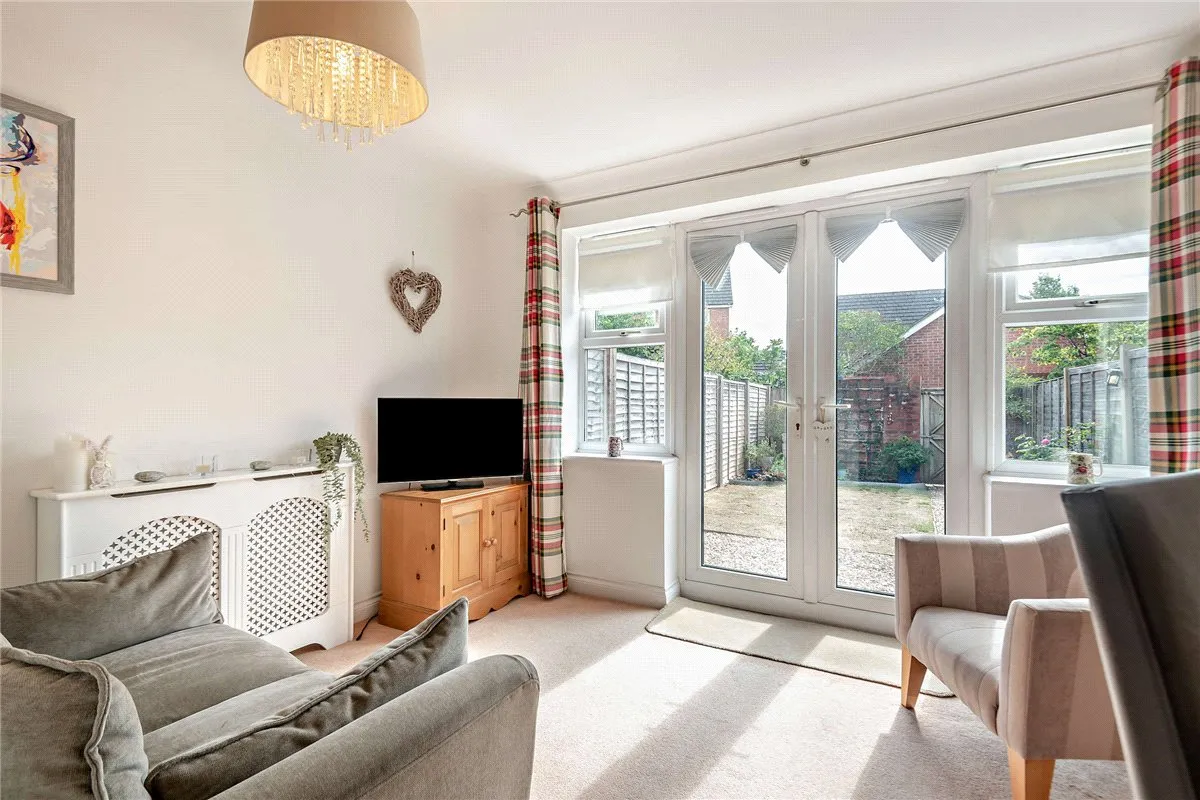 Urquhart Road, Thatcham, RG19, photo 6