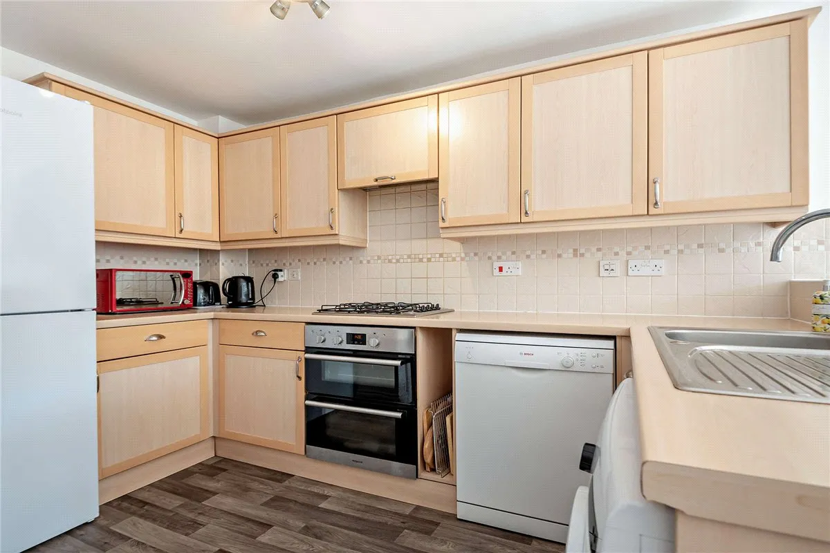 Urquhart Road, Thatcham, RG19, photo 5