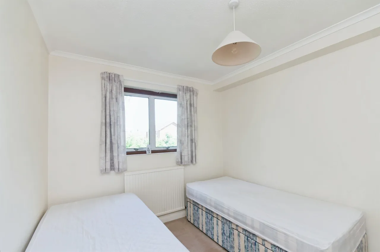 Heighton Close, Bexhill-On-Sea, TN39, photo 10
