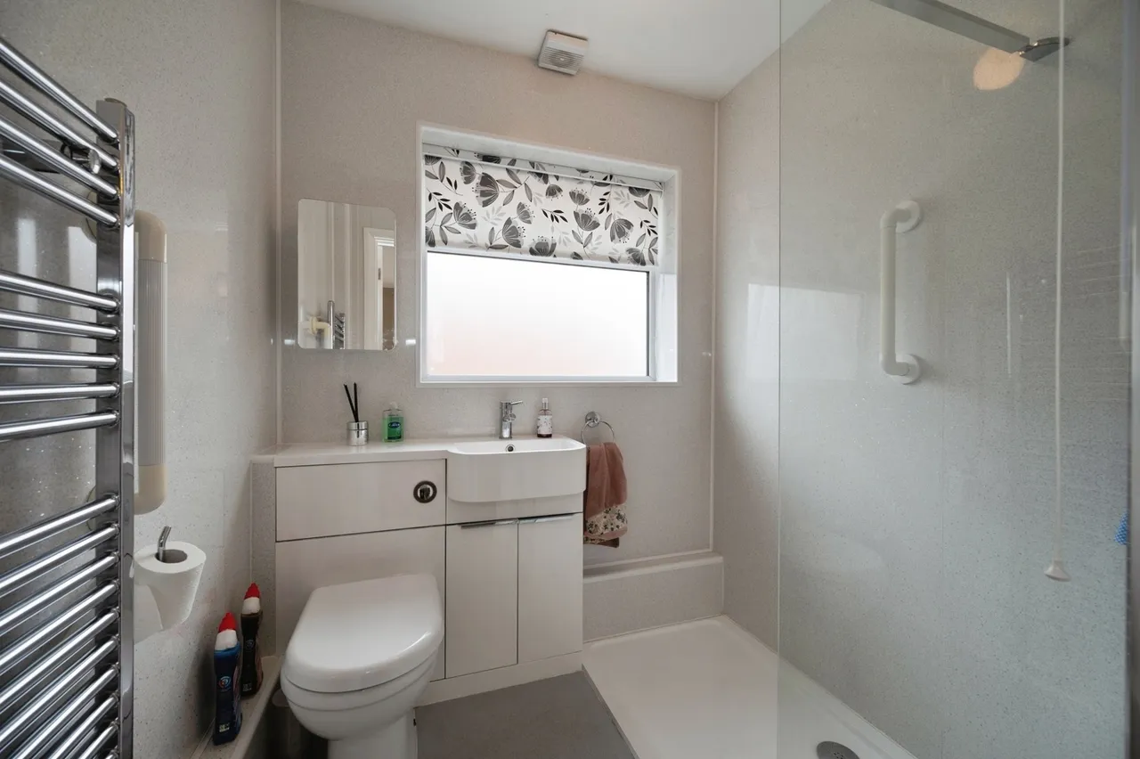 Elwell Green, Hayling Island, PO11, photo 10