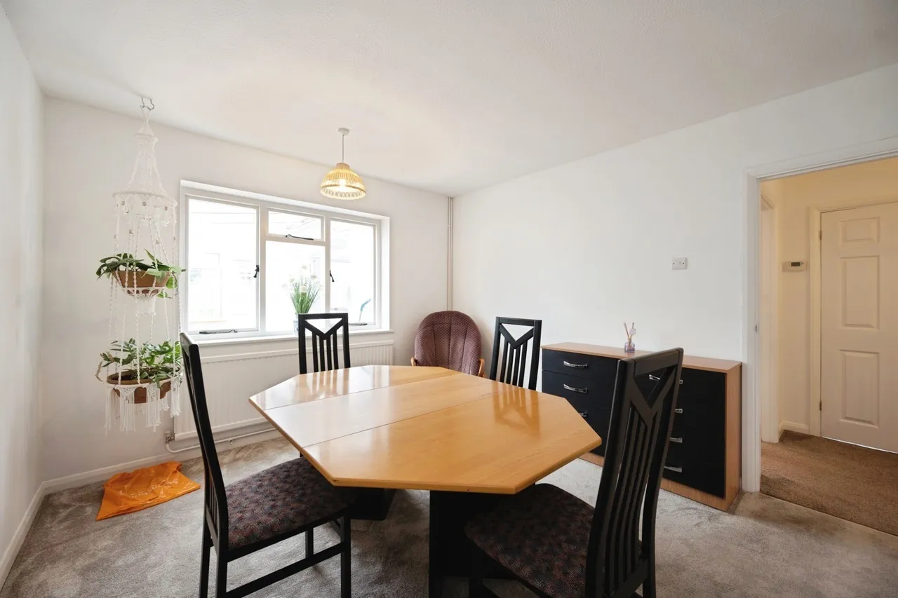 Elwell Green, Hayling Island, PO11, photo 6