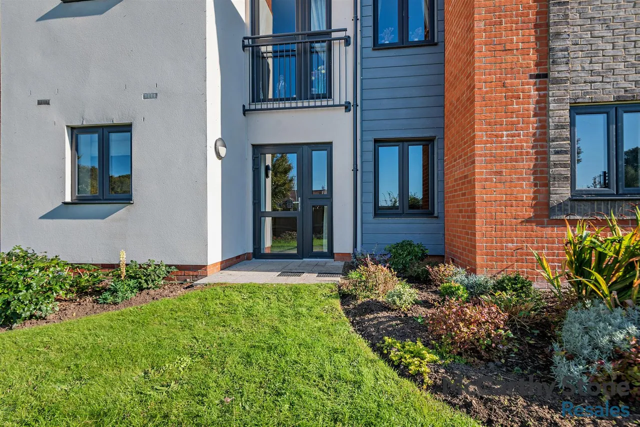 2 bed flat for sale, Shortwood Copse Lane, Basingstoke, RG23