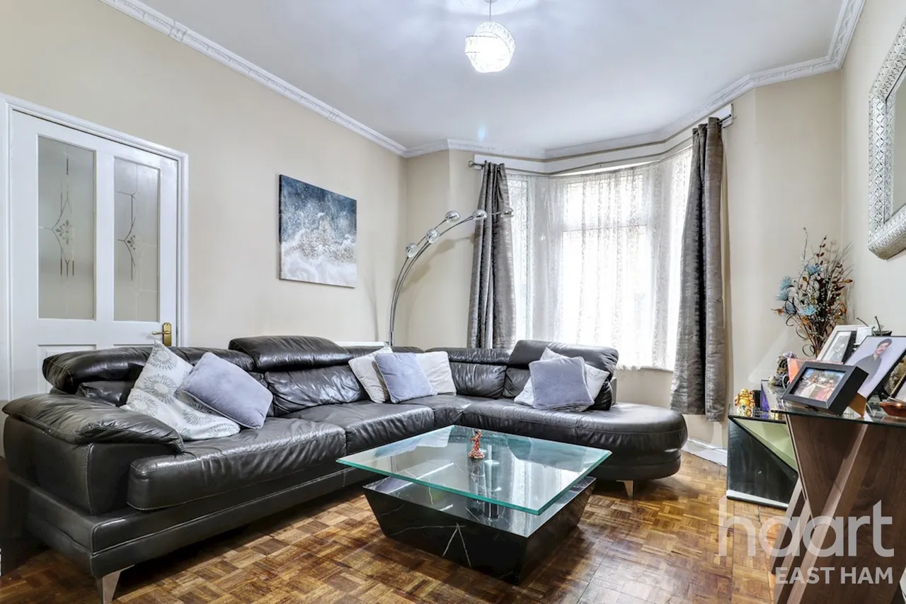 Winter Avenue, London, E6, photo 6