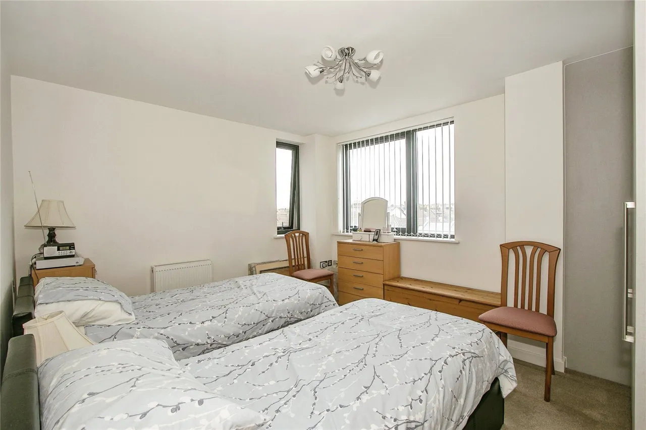 High Street North, Poole, BH15, photo 7