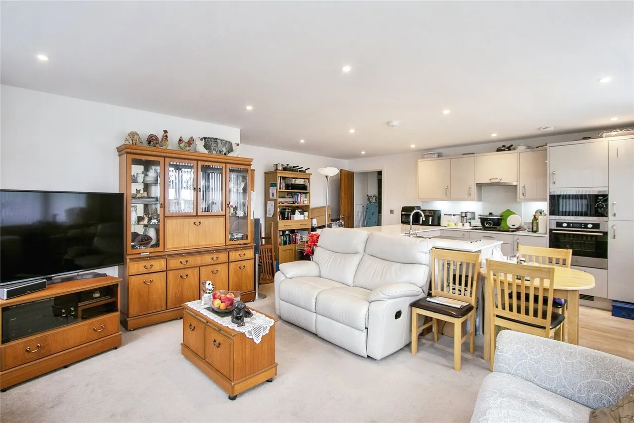 High Street North, Poole, BH15, photo 6