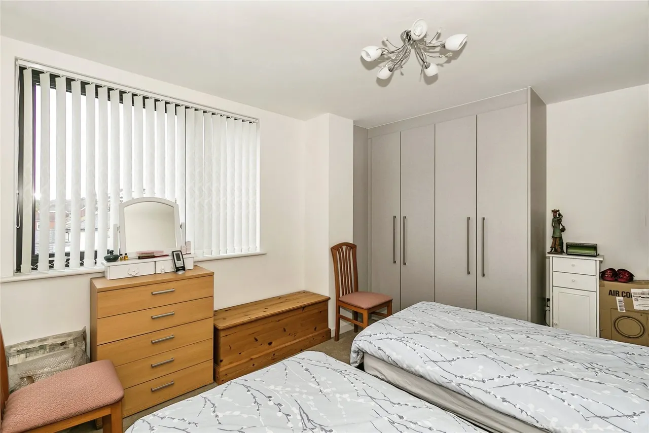 High Street North, Poole, BH15, photo 9