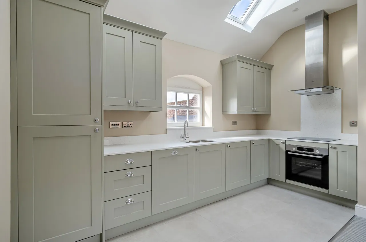 Embley Lane, East Wellow, SO51, photo 3