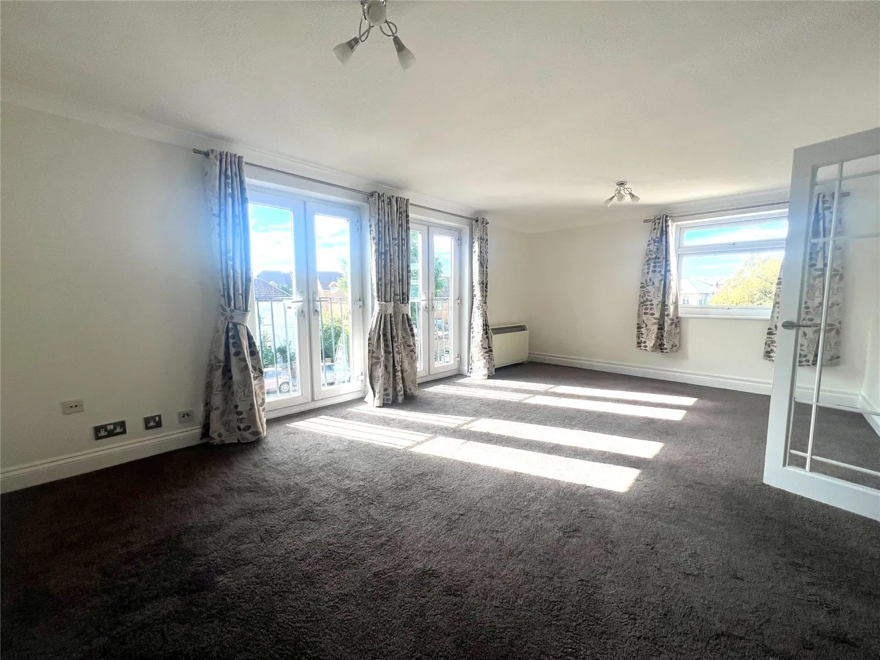 Greenlands Road, Staines, TW18, photo 9