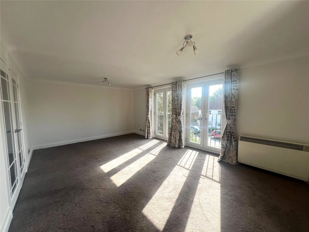 Greenlands Road, Staines, TW18, photo 12