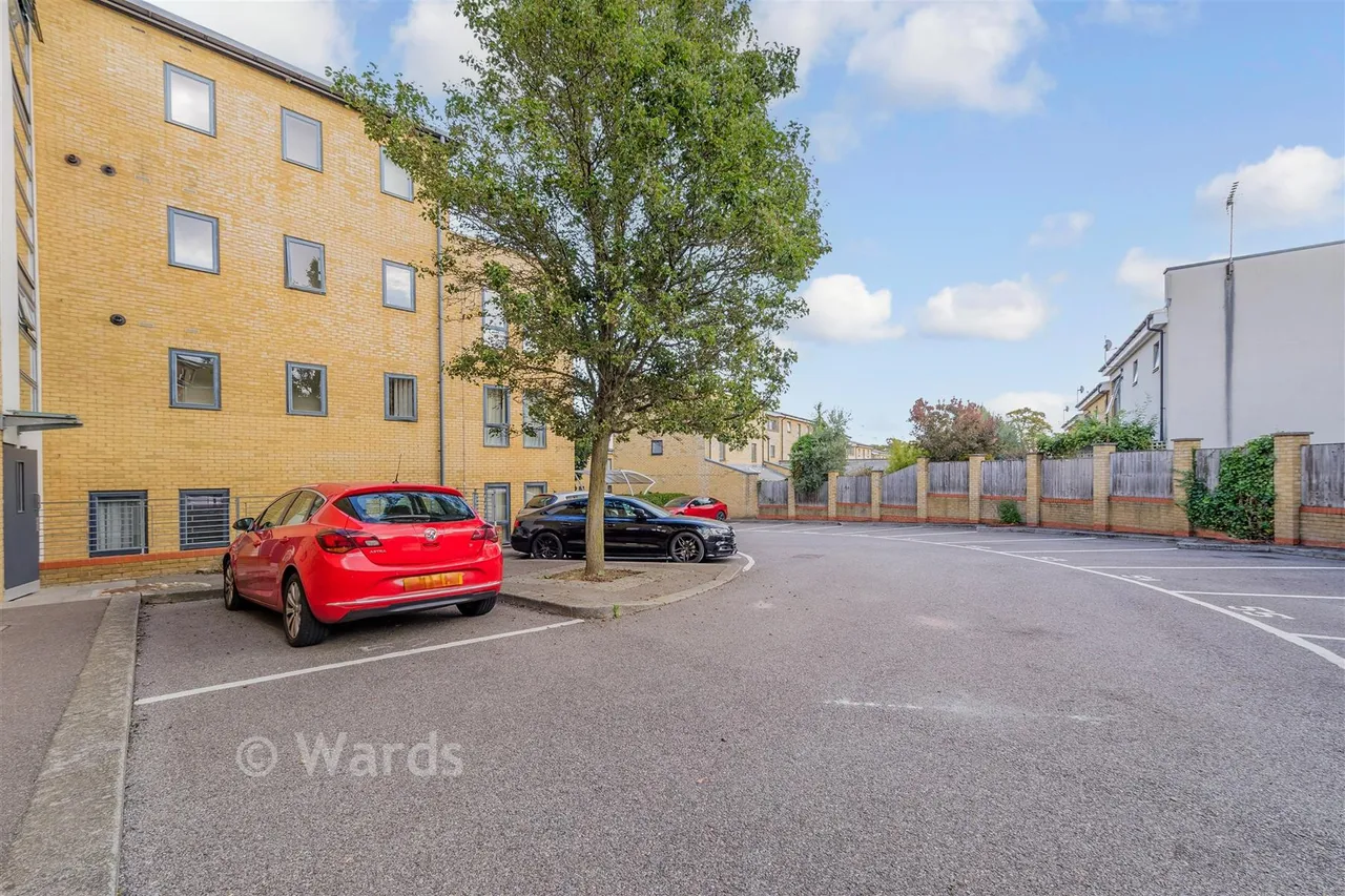 Park Lane, Greenhithe, DA9, photo 6