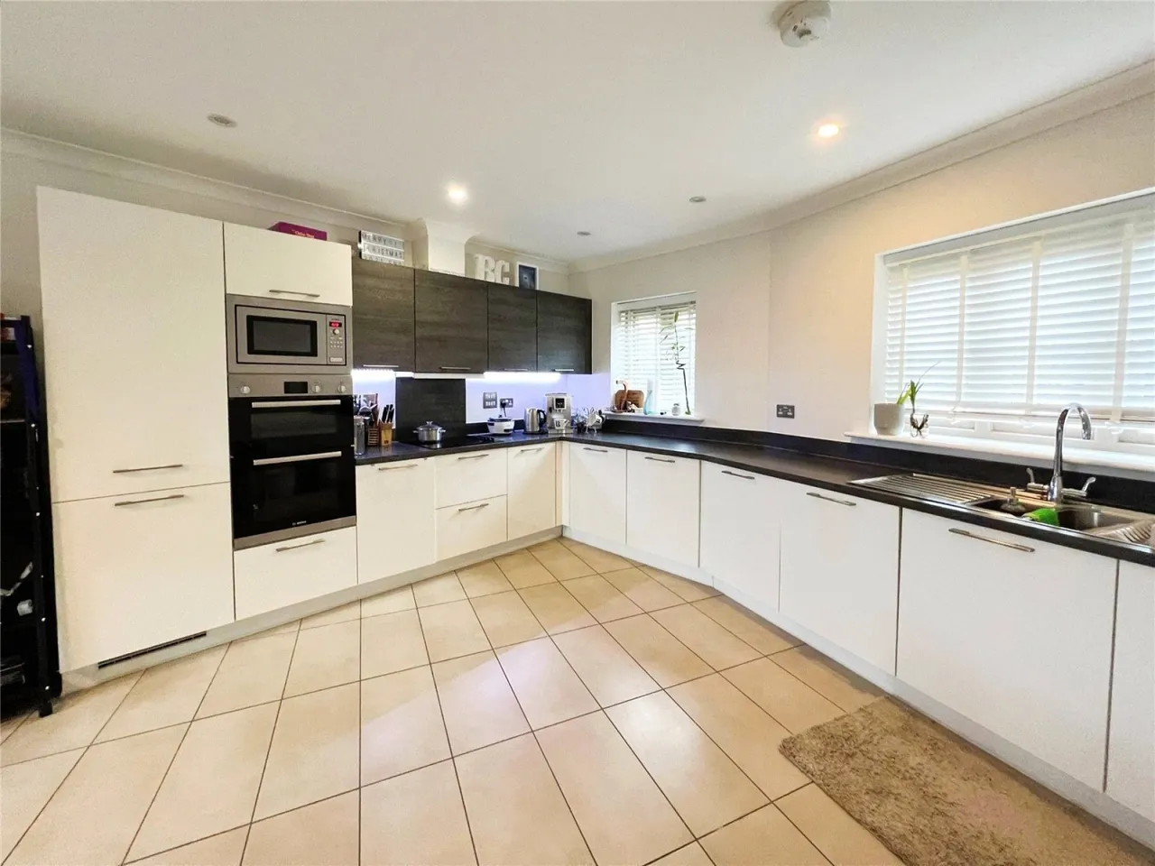 Matthews Walk, Cirencester, GL7, photo 7