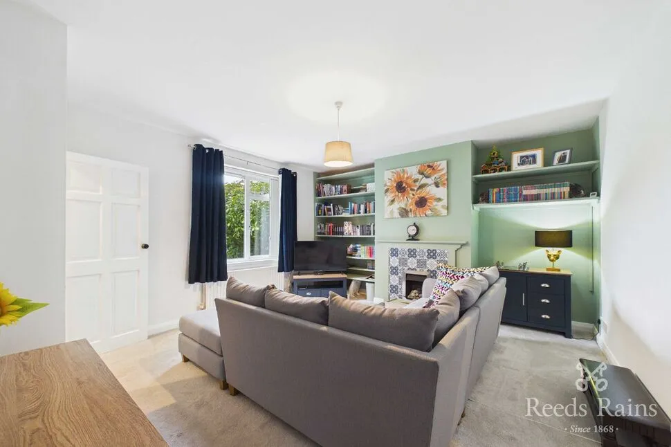 Hall Cross Road, Lowerhouses, Huddersfield, West Yorkshire, HD5, photo 2