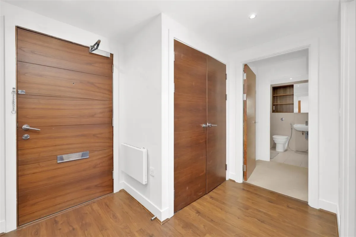 Bromyard Avenue, London, W3, photo 12