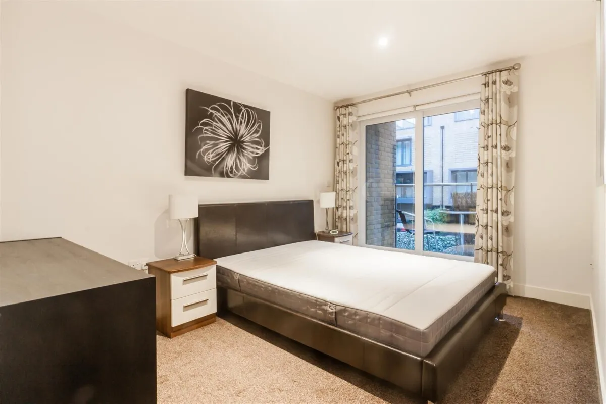 Bromyard Avenue, London, W3, photo 2