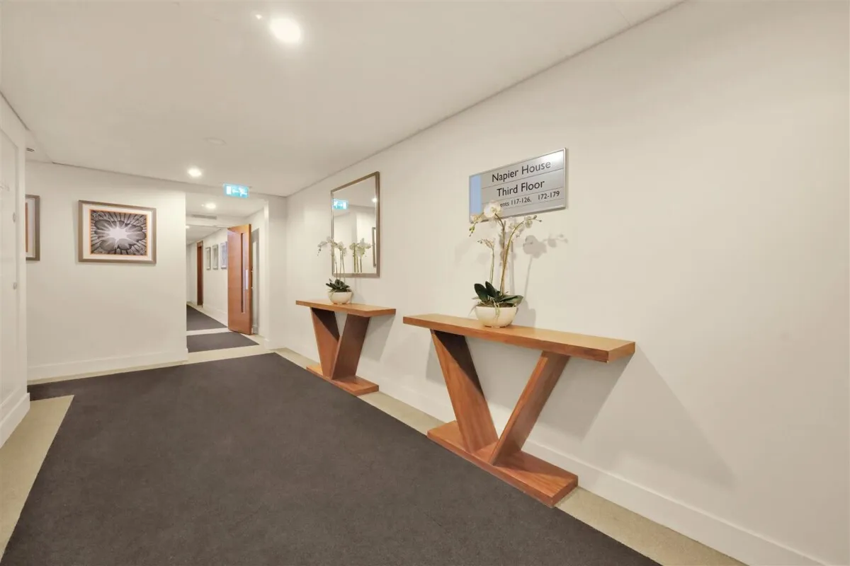 Bromyard Avenue, London, W3, photo 11