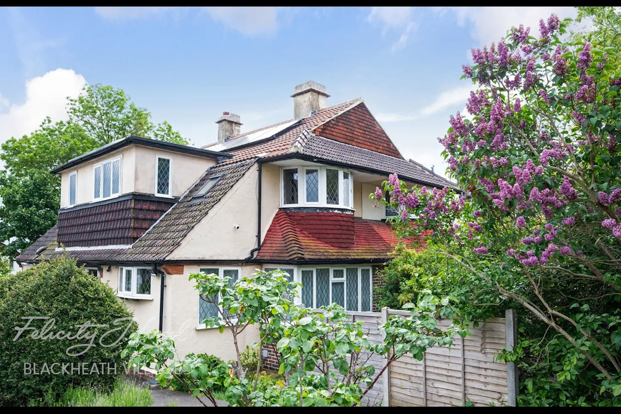 4 bed house for sale, Pragnell Road, London, SE12