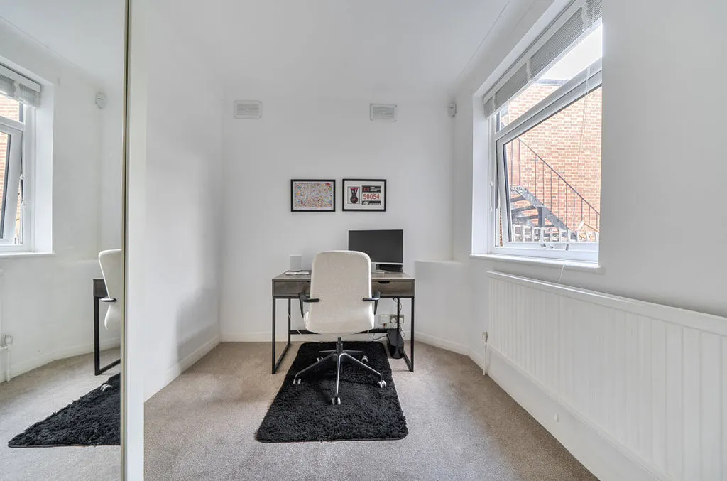 Parkview Road, London, SE9, photo 9