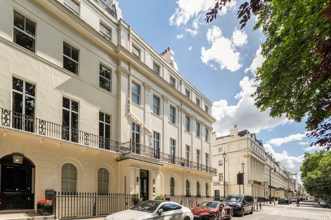 Flat 6, 22 Eaton Square, London, photo 8