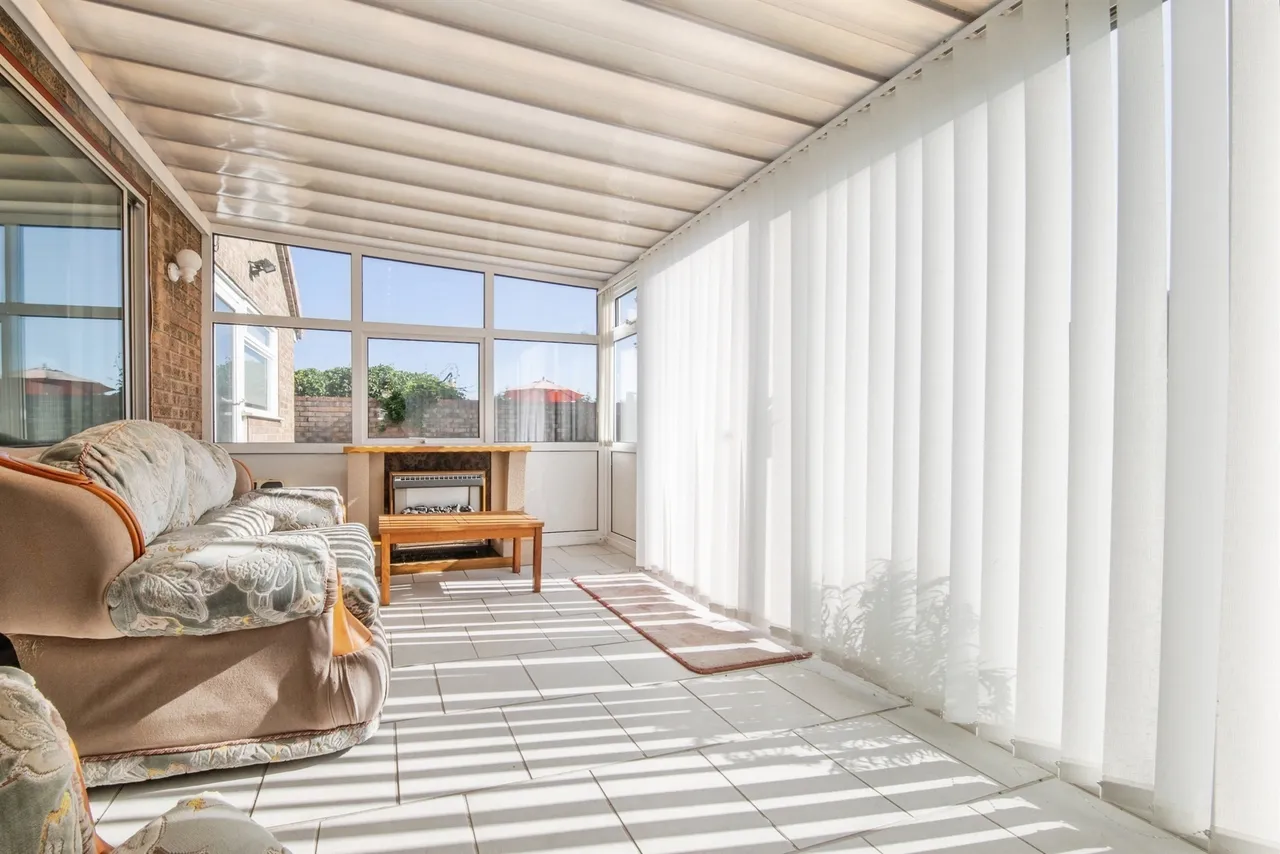 Sherwood Drive, Clacton-On-Sea, photo 7