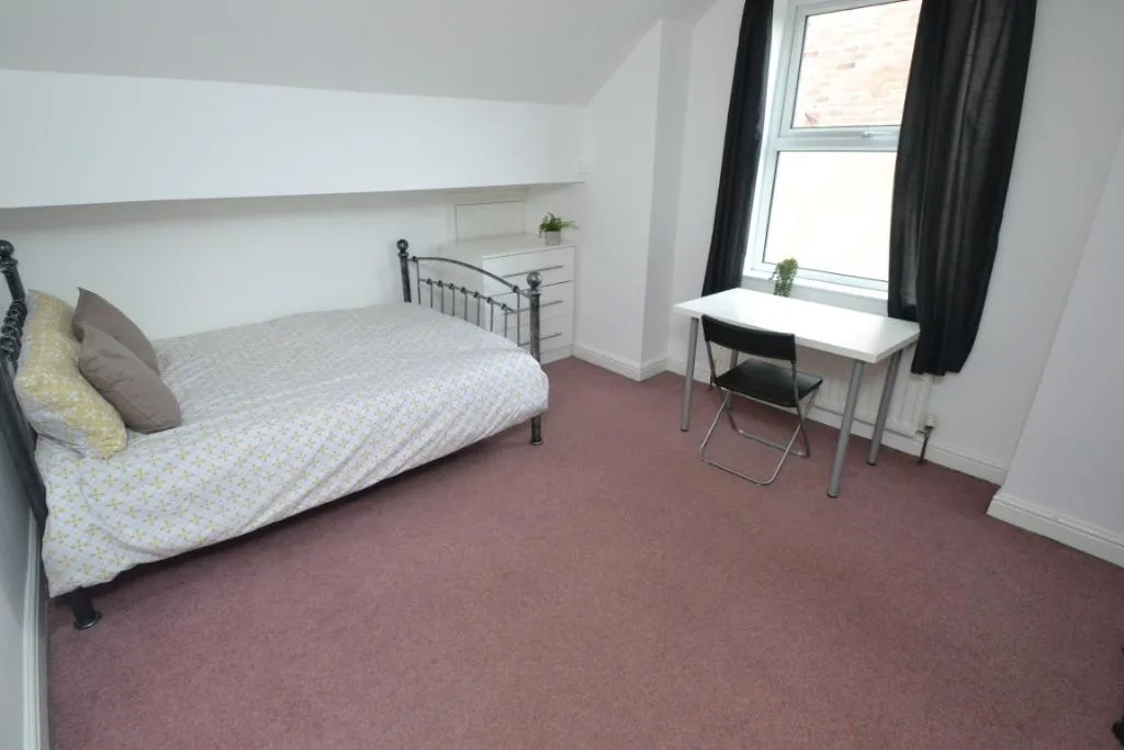 Loughborough Road, West Bridgford, NG2, photo 2